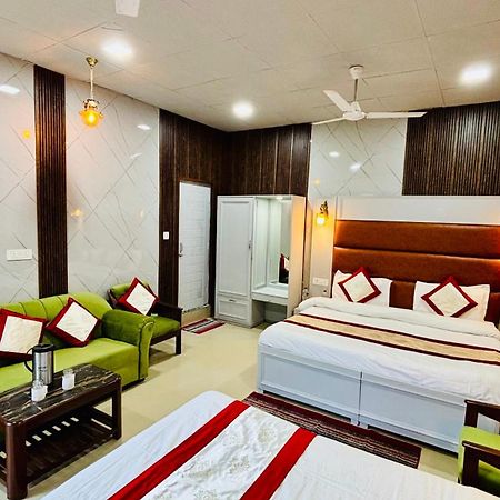 Hotel Amar Масурі Екстер'єр фото