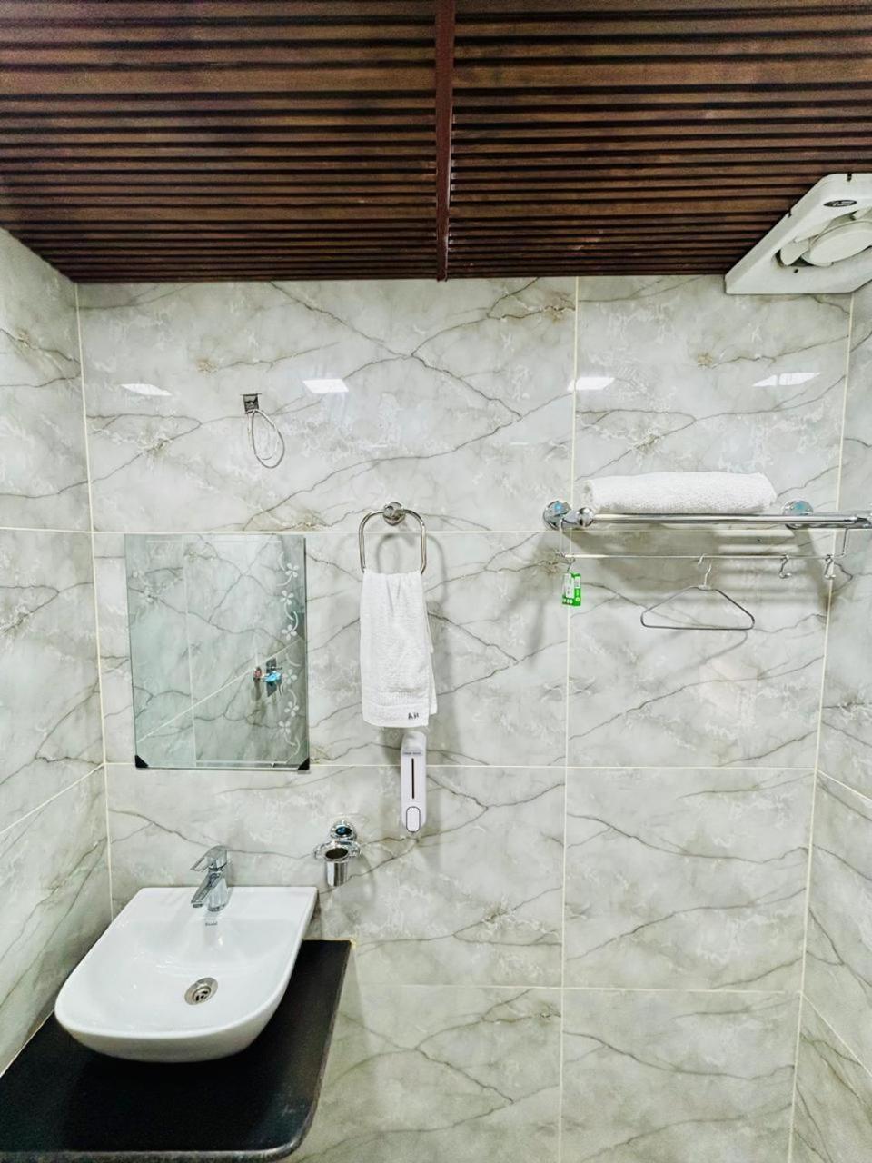 Hotel Amar Масурі Екстер'єр фото