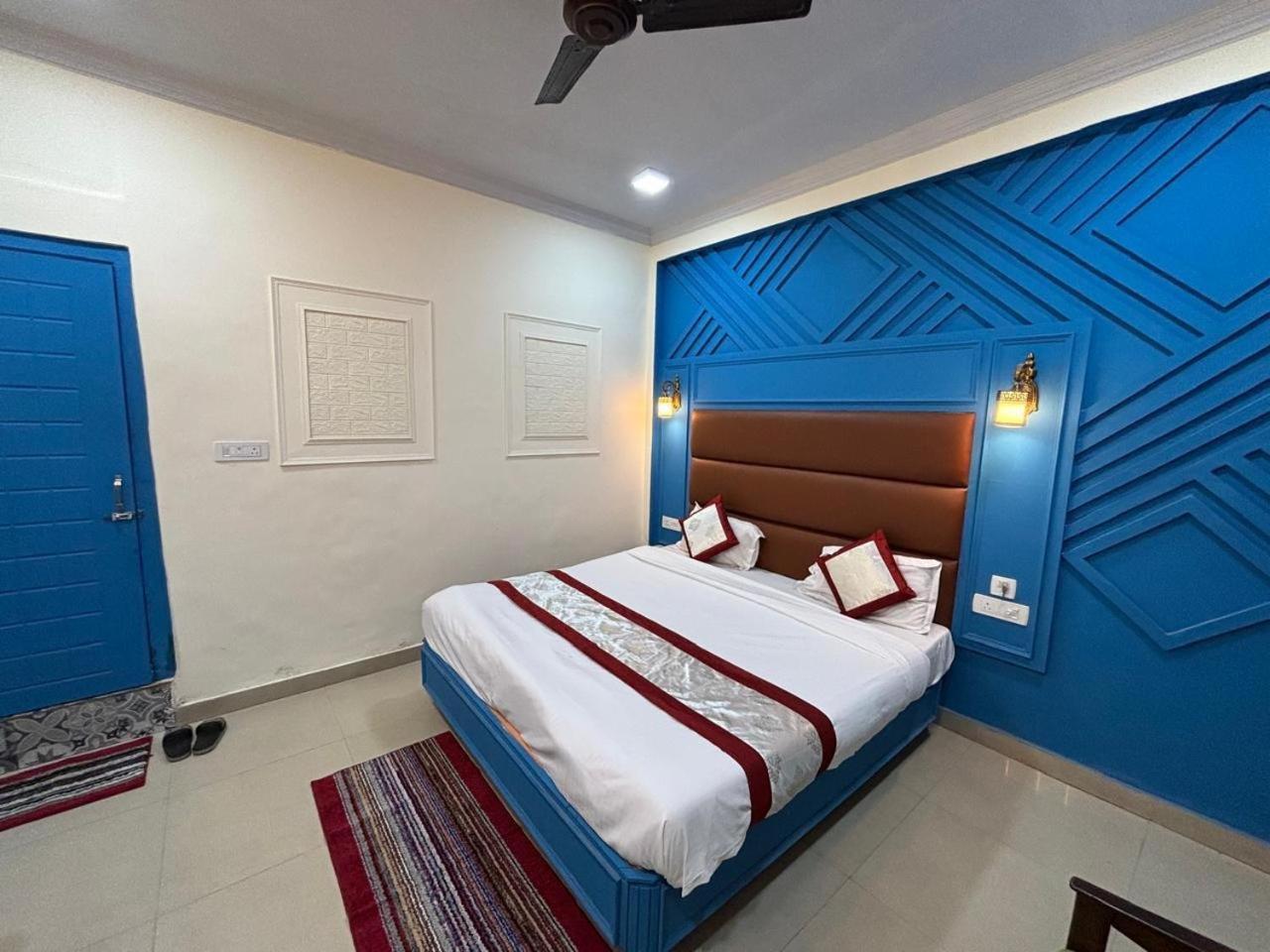 Hotel Amar Масурі Екстер'єр фото